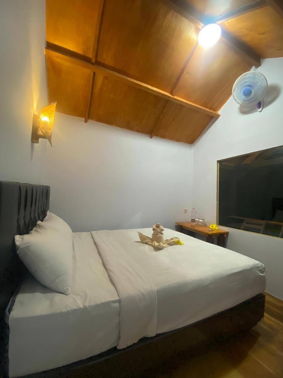 Poetri Bungalow & Restaurant Senaru Dış mekan fotoğraf