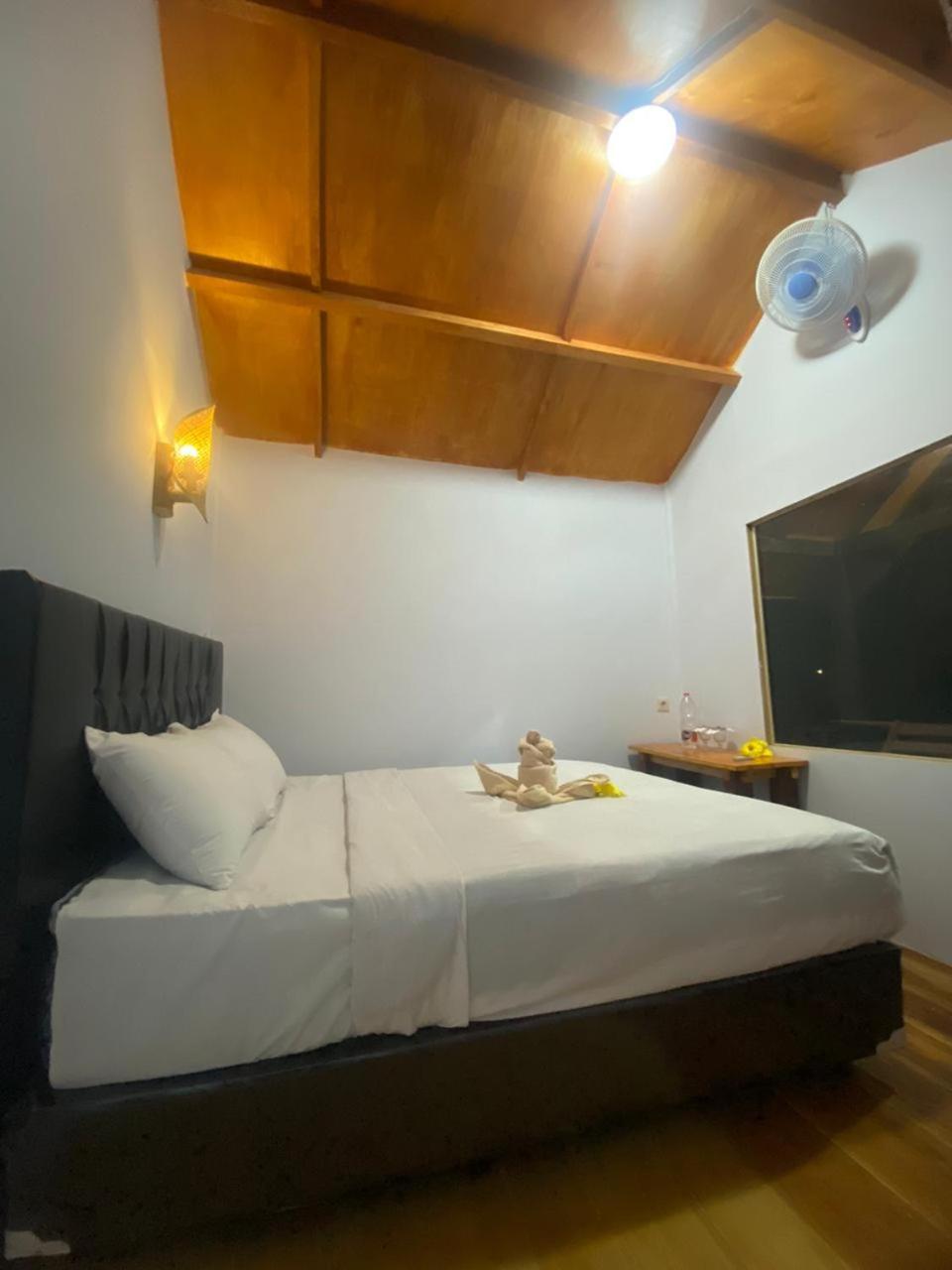 Poetri Bungalow & Restaurant Senaru Dış mekan fotoğraf
